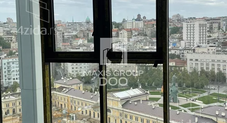 Šestoiposoban stan | 4zida
