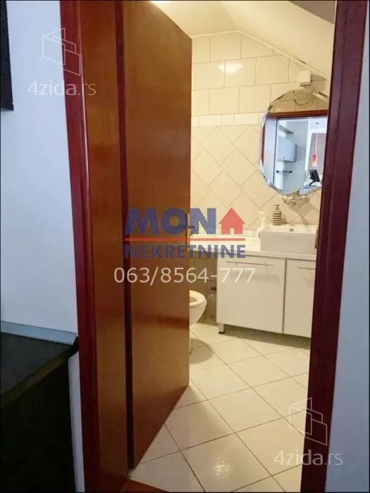 Šestosoban stan | 4zida