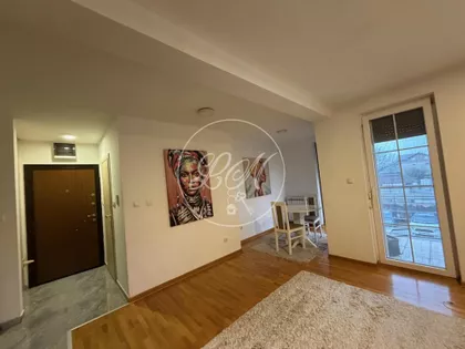 Borhesova | 4zida.rs