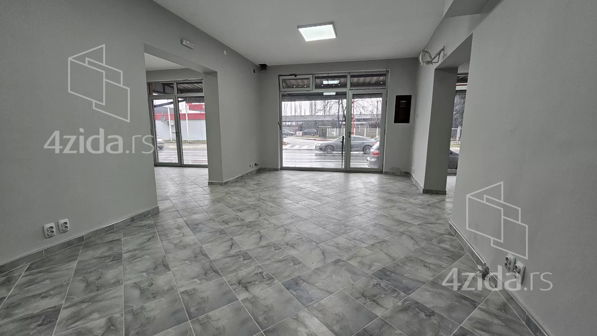Poslovni prostor | 4zida