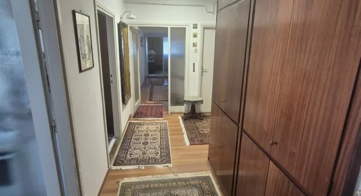 Četvoroiposoban stan | 4zida