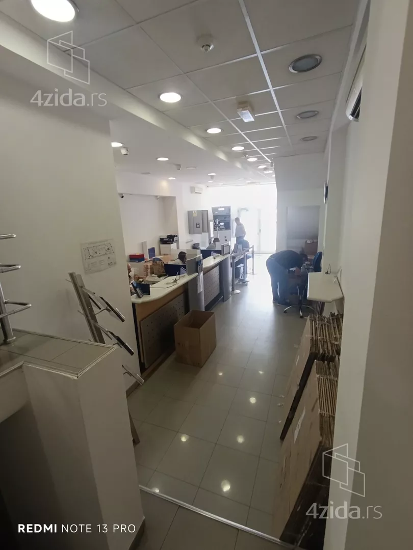 Poslovni prostor | 4zida
