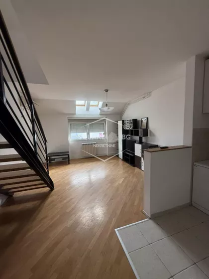 Albanske spomenice | 4zida.rs