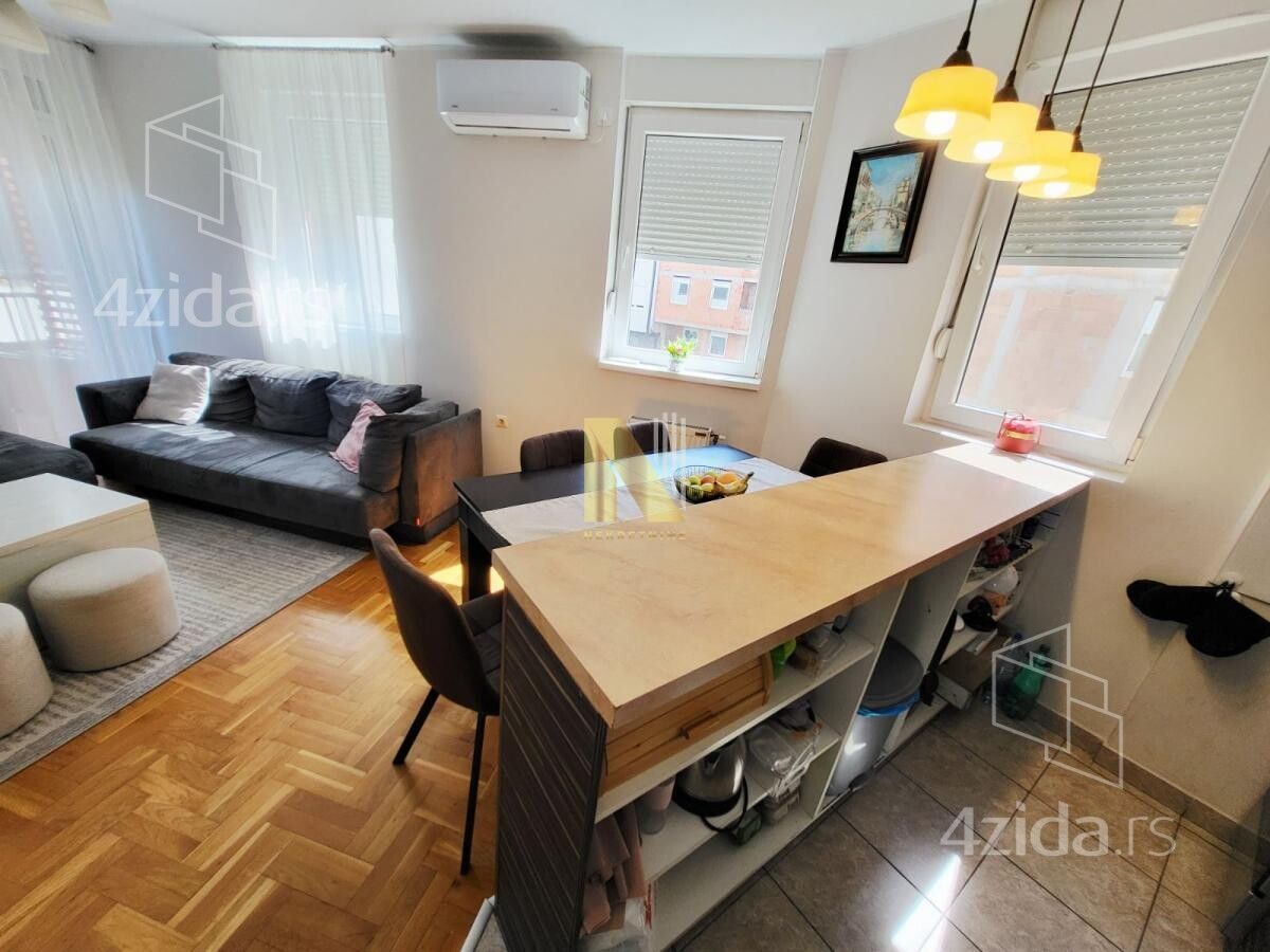 Stan – Novi Sad - Više