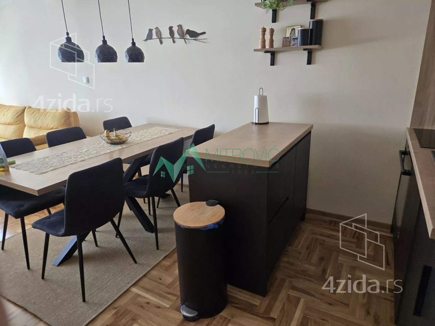 Troiposoban stan | 4zida