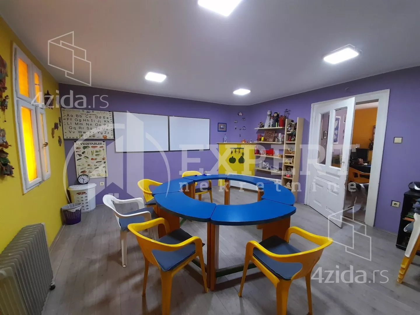Lokal | 4zida