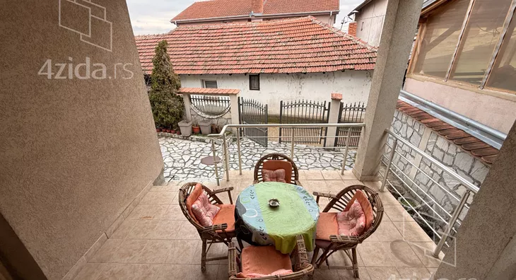 3-etažna kuća | 4zida