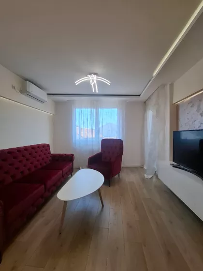 Trg Fontana | 4zida.rs