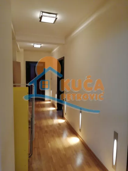 Milana Rakića | 4zida.rs