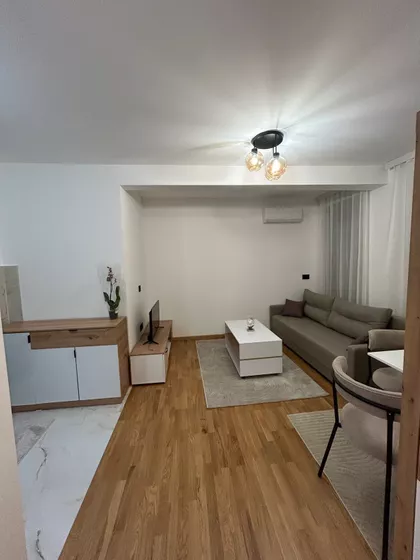 Cara Dušana | 4zida.rs