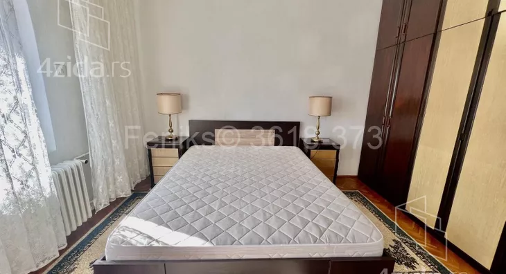 Četvoroiposoban stan | 4zida