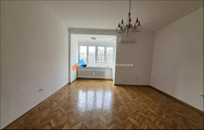 Trg Nikole Pašića | 4zida.rs