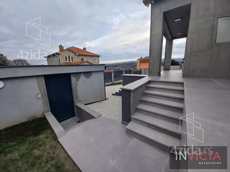 Kuća | 4zida