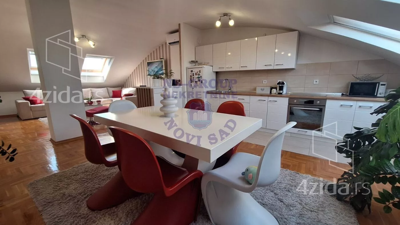 Troiposoban stan | 4zida