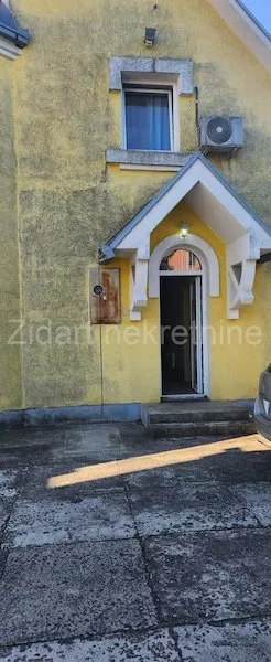 Jakovo | 4zida.rs