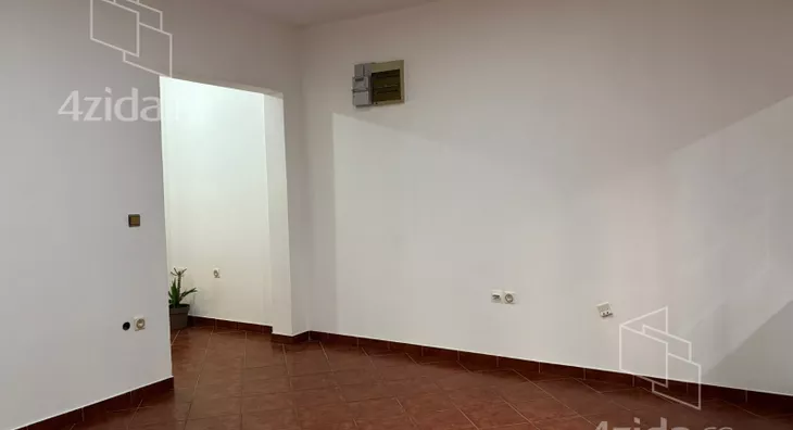 Lokal | 4zida