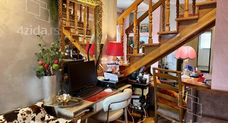 Četvoroiposoban stan | 4zida