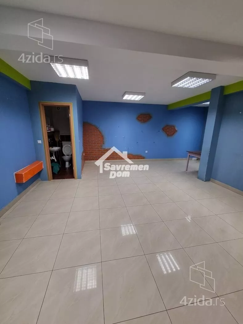 Poslovni prostor | 4zida