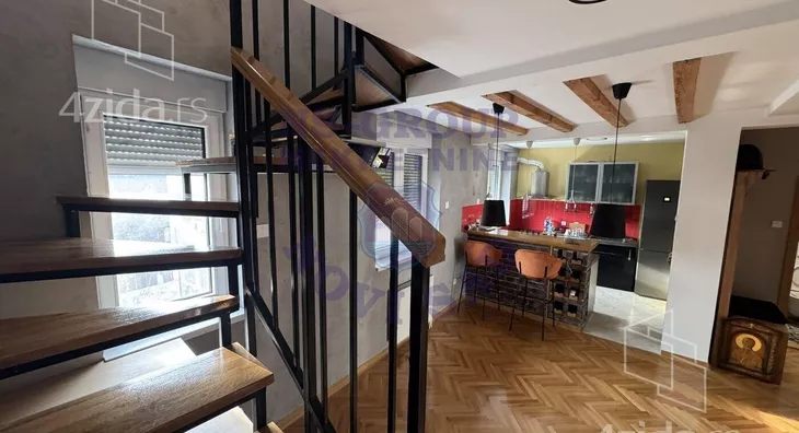 Petosoban stan | 4zida