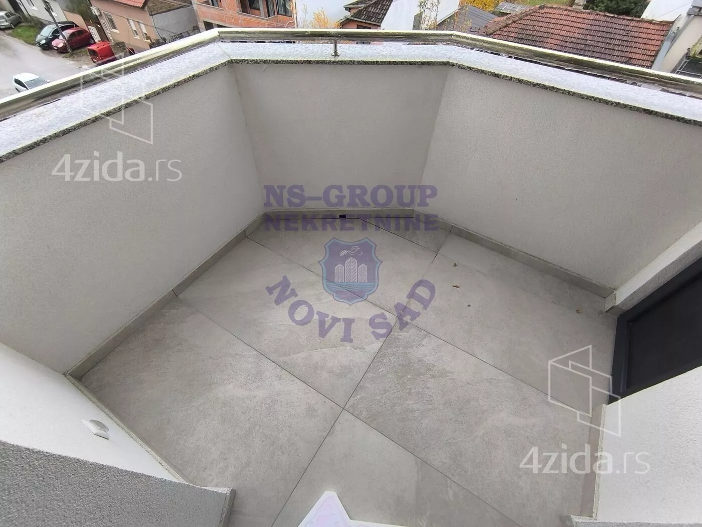 Petosoban stan | 4zida