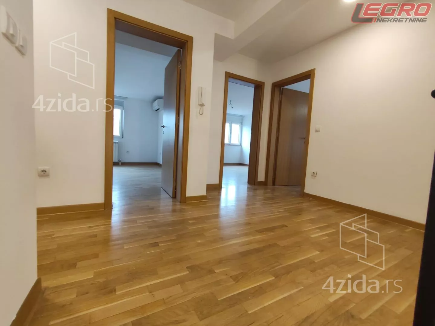 Petosoban stan | 4zida