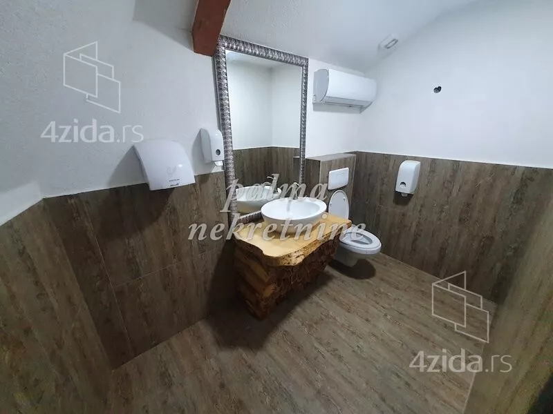 Lokal | 4zida