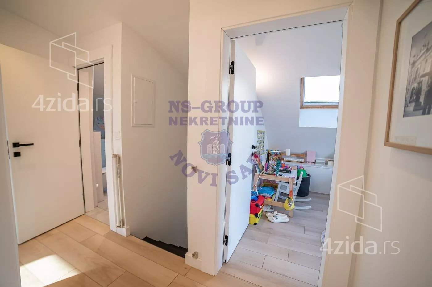 Petosoban stan | 4zida