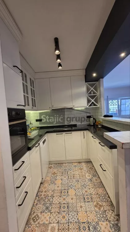 Gandijeva | 4zida.rs