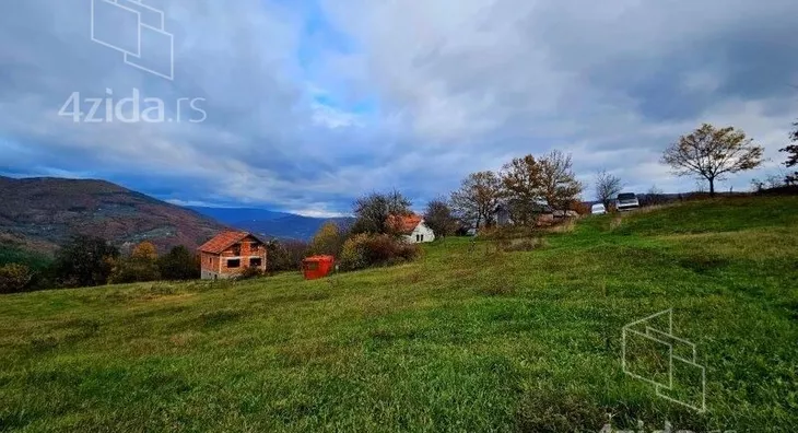 Plac | 4zida