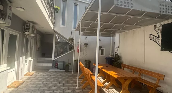 Poslovna zgrada | 4zida