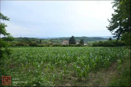 Vrčin | 4zida.rs
