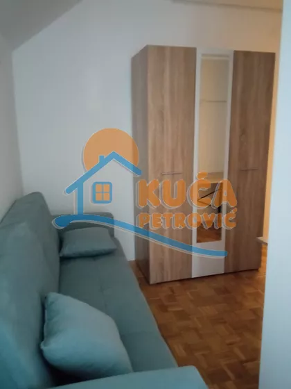 Sretena Stefanovića | 4zida.rs