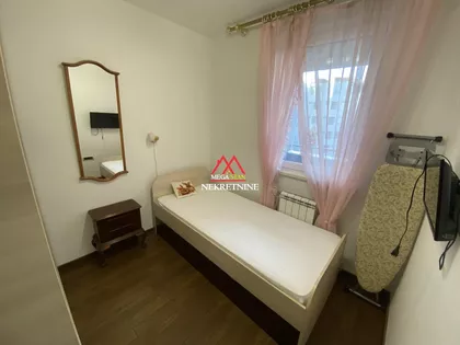 Olge Petrov | 4zida.rs