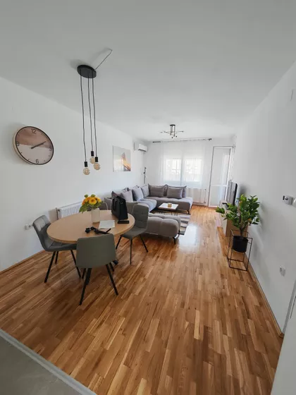 Gradske lokacije | 4zida.rs