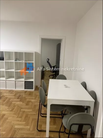 Klinički Centar | 4zida.rs