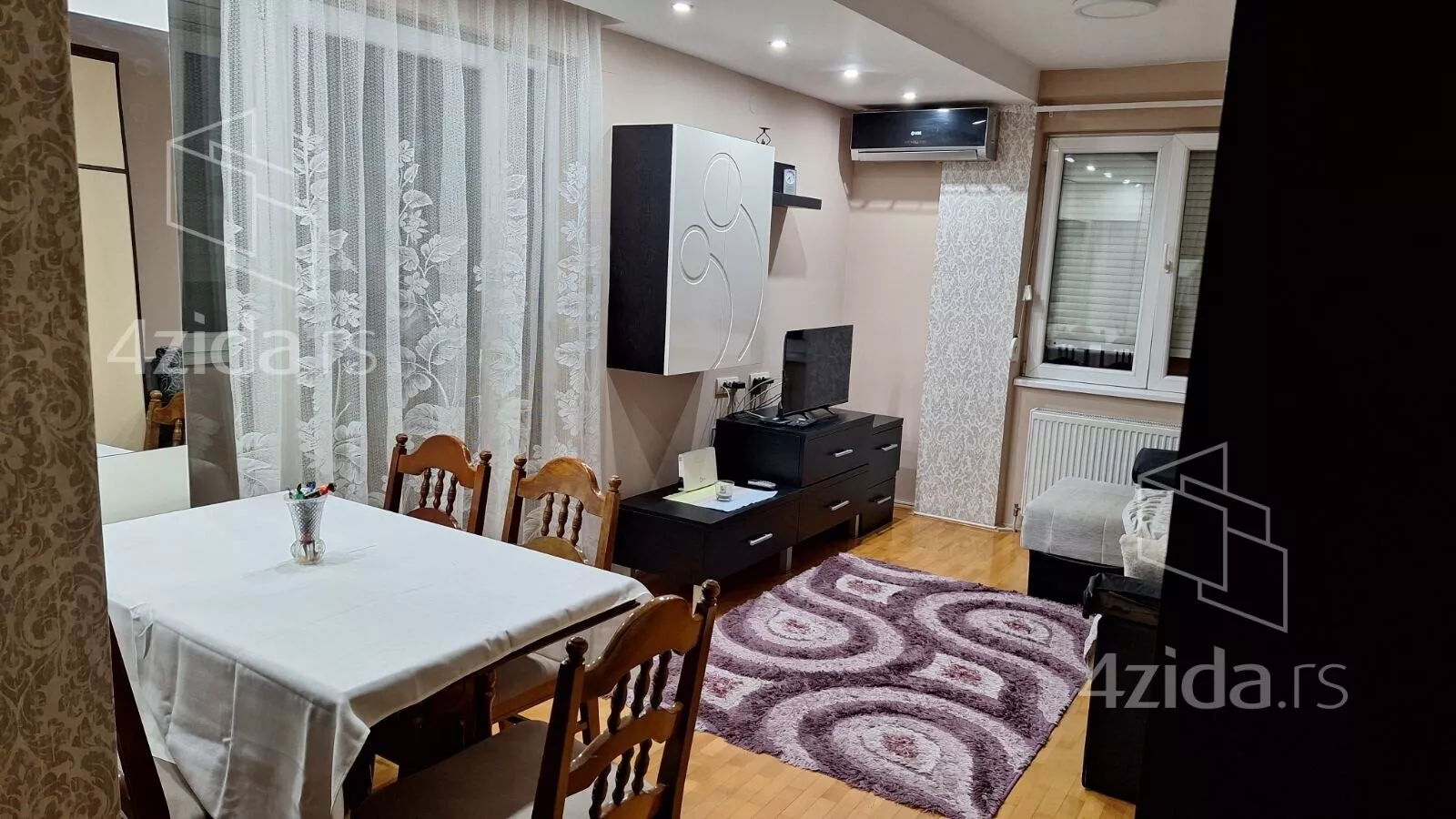 Jednoiposoban stan | 4zida