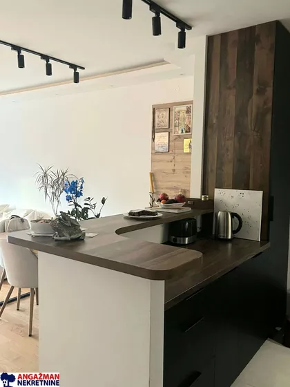 Tošin Bunar | 4zida.rs