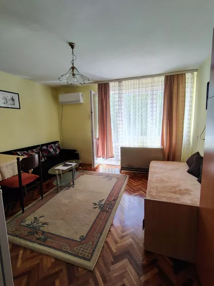 Sremska 5 | 4zida.rs