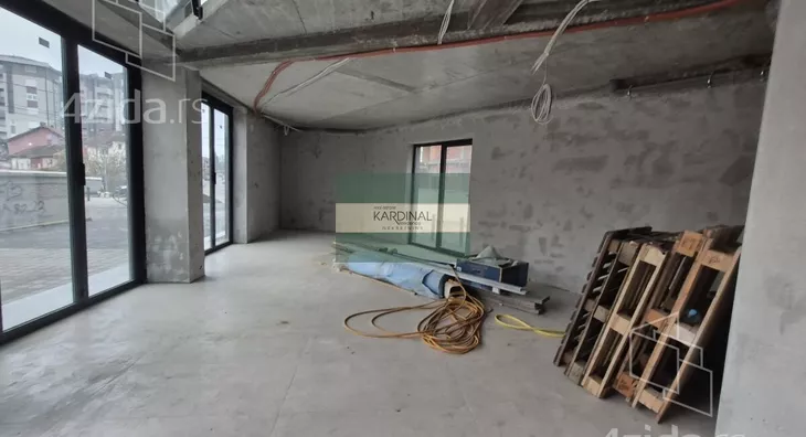 Poslovni prostor | 4zida