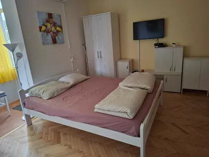 Nemanjina | 4zida.rs