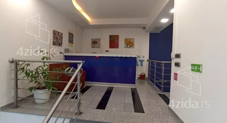 Poslovni prostor | 4zida