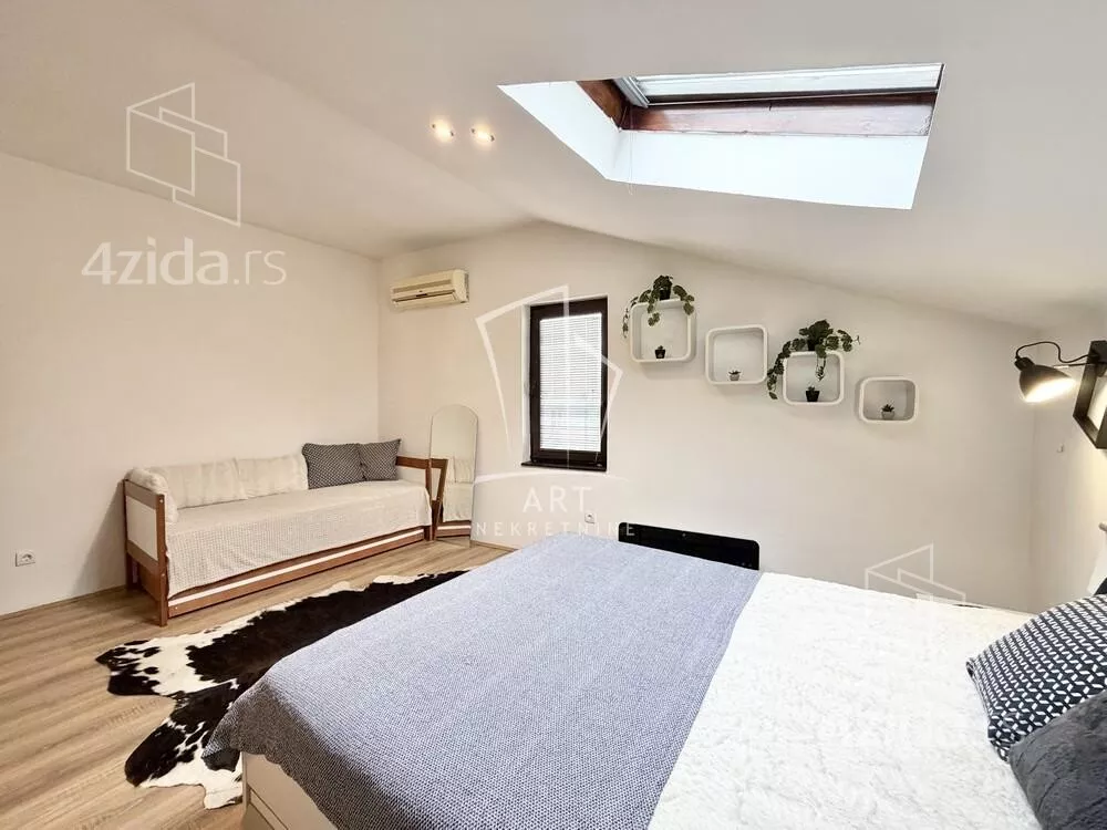 Petoiposoban stan | 4zida