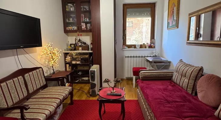 Petoiposoban stan | 4zida