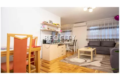 Mihaila Šolohova | 4zida.rs