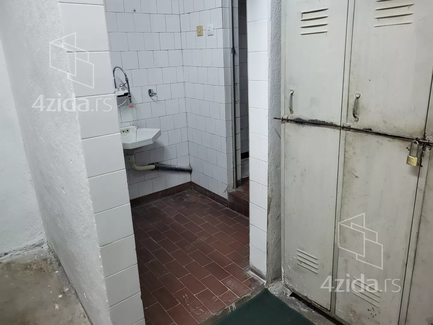 Garaža | 4zida