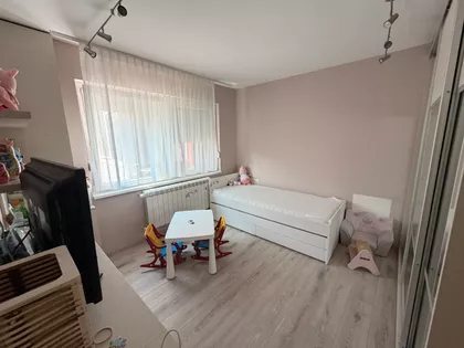 Miroslava Miloševića 12 | 4zida.rs