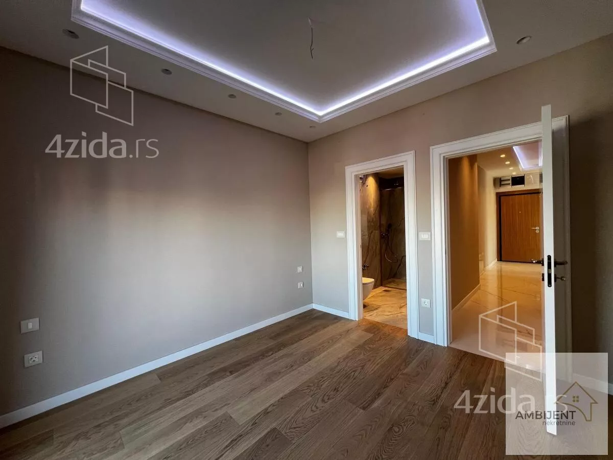 Petosoban stan | 4zida