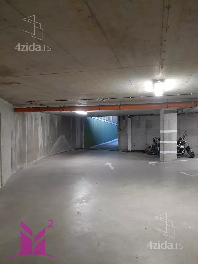 Garaža | 4zida