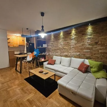 Vukov Spomenik | 4zida.rs