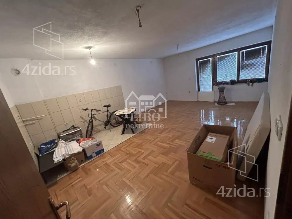 4-etažna kuća | 4zida